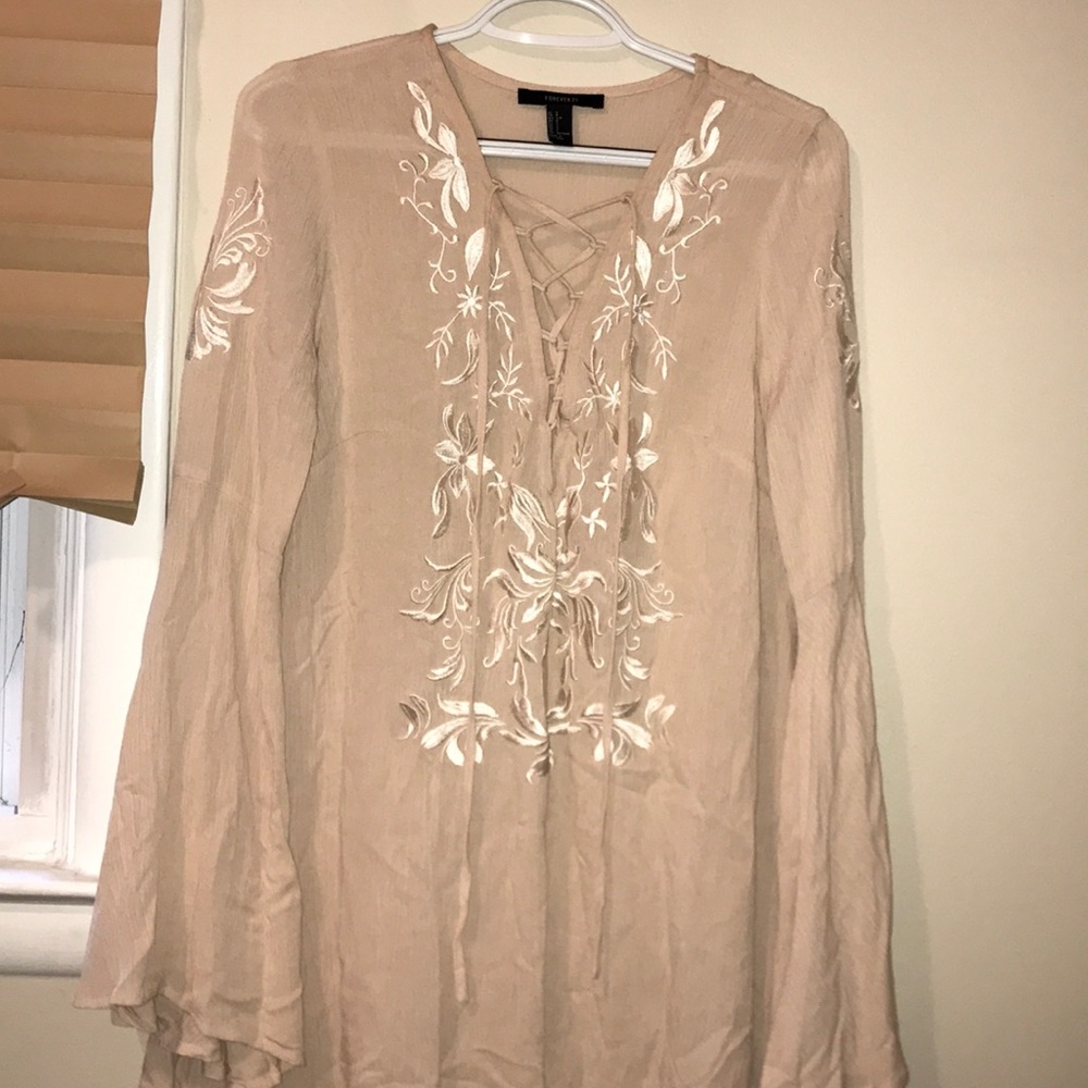 Bell sleeve dress
